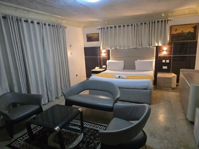 Standard Family room