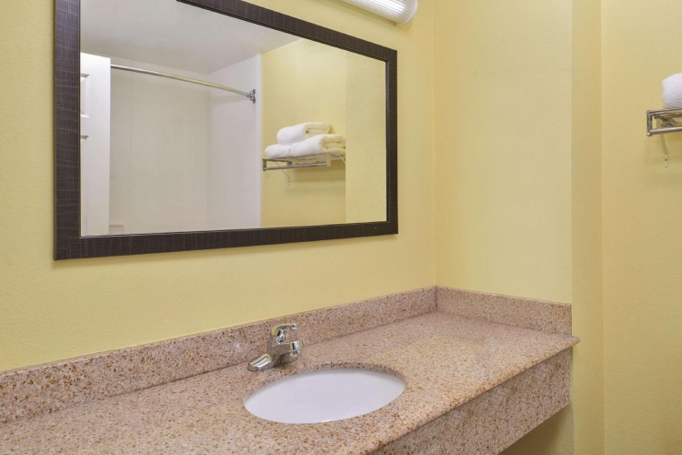 Deluxe Double Family Suite