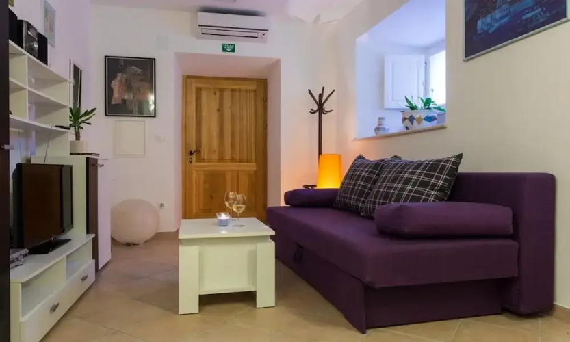 Nila's Place