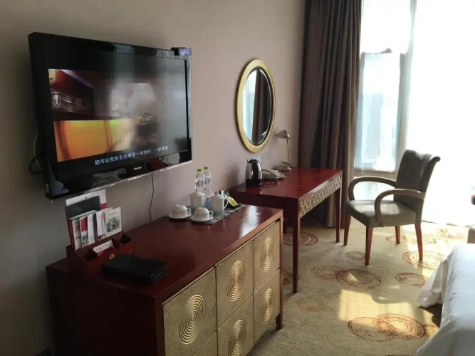 Standard Twin room with mountain view