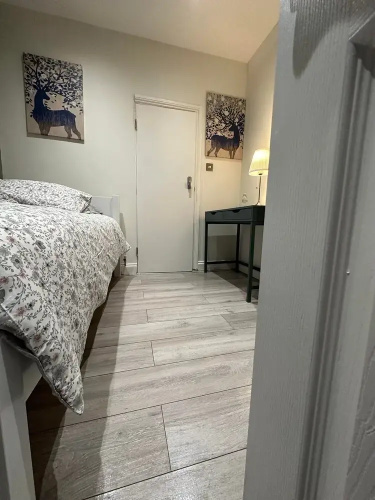 Studio Sleeps 1 Near Acton Park