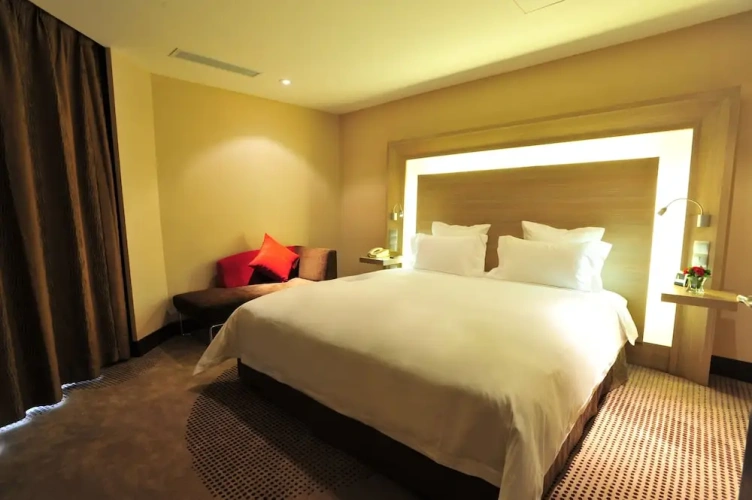 Superior Double room with city view