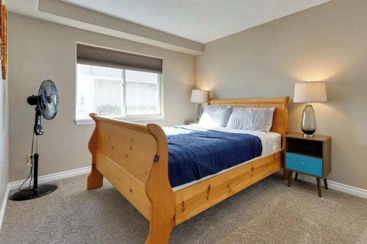 Accommodating Anchorage Abode < 1 Mi to Jewel Lake