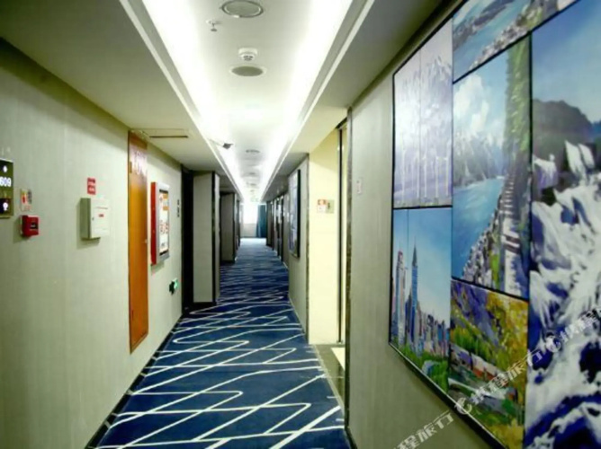 Golden Star Hotel