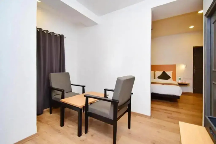 FabHotel Sky I