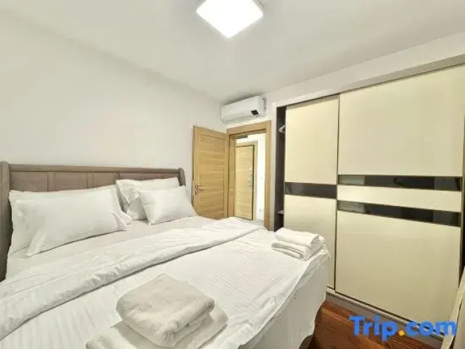 2 Bedrooms Double Apartment with balcony and with sea view
