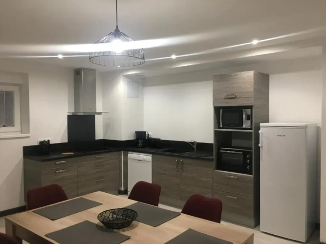 2 Bedrooms Apartment