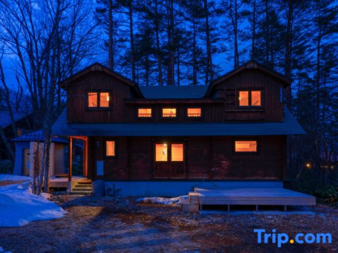 COCO VILLA HAKUBA 01 — Sleeps 9, ideal ski base, with 3D printer sauna & BBQ
