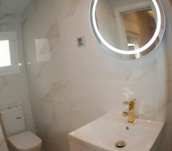 Apartamento con terraza céntrico moderno Nuevo