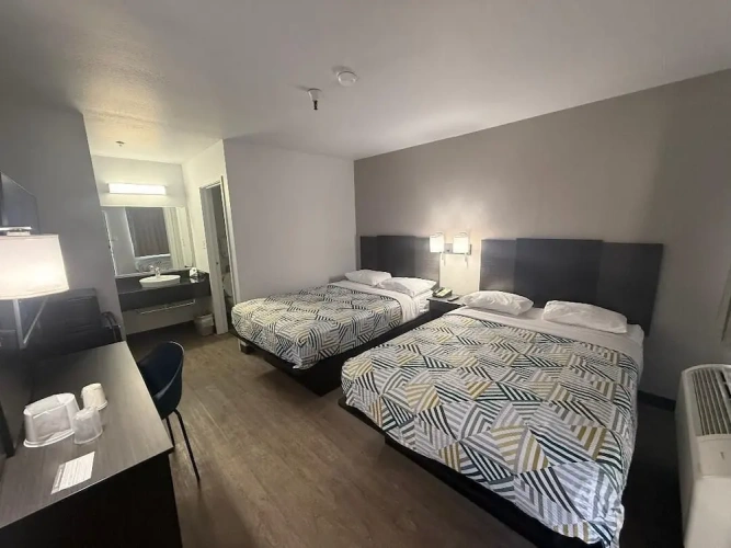Deluxe Quadruple room