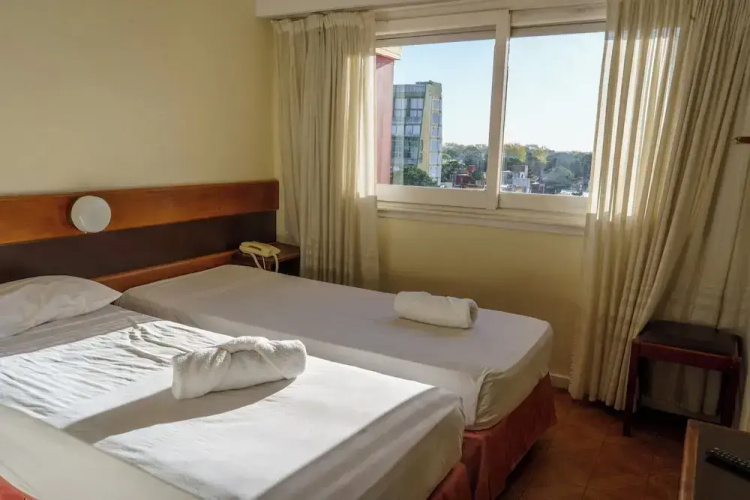 Hostal del Sol I