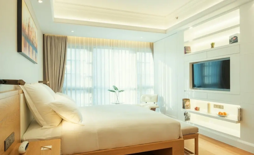 Grand room