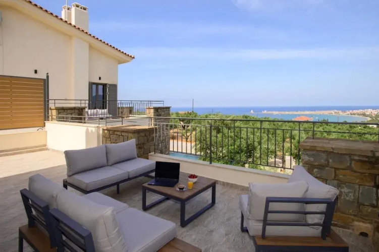 Modone Villas in Peloponnese