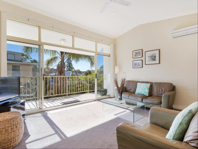 Seashells Apartments MerimbulaOver view