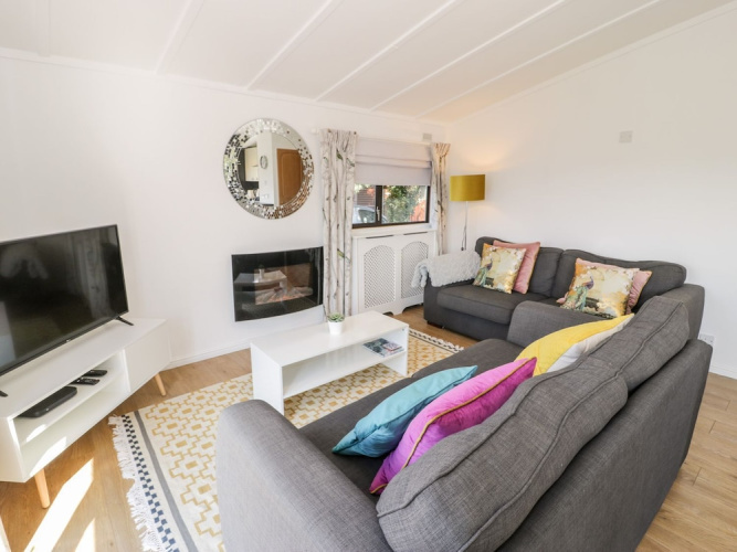 Summertime Lodge