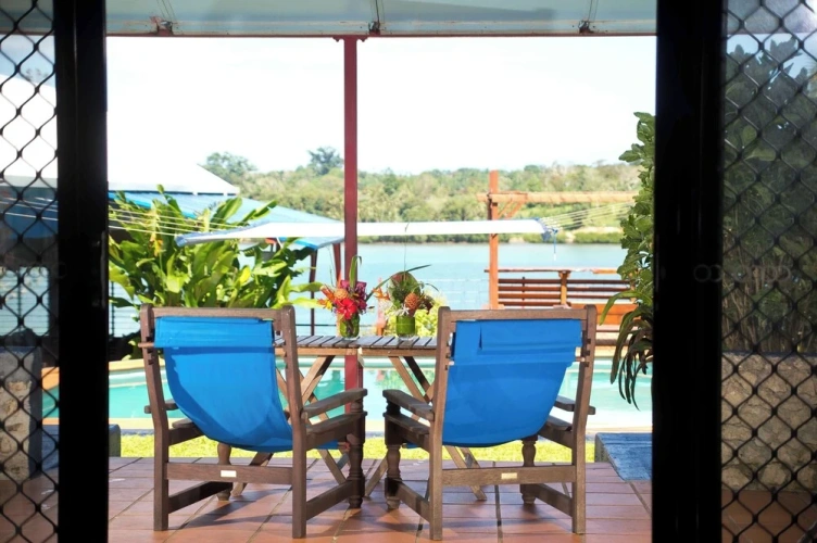 1 Bedroom Standard Quadruple Basement room with pool view