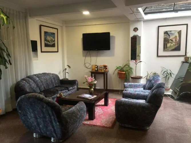 Copacabana Hostal