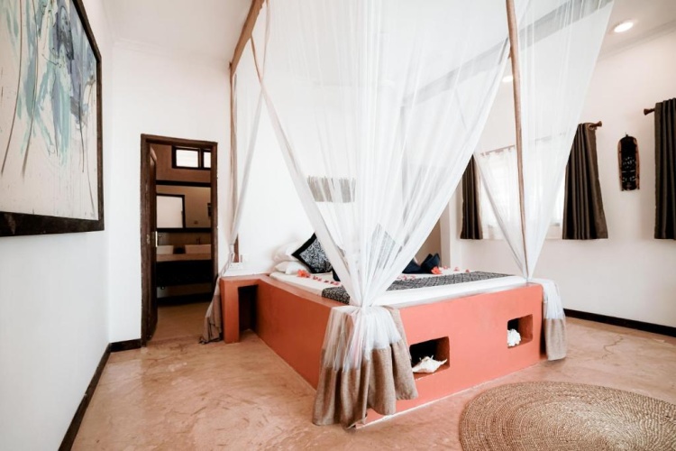 Standard Double room with pool view