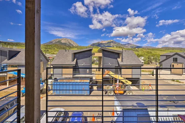 Hot Tub & Balcony: Riverfront Silverthorne Condo!