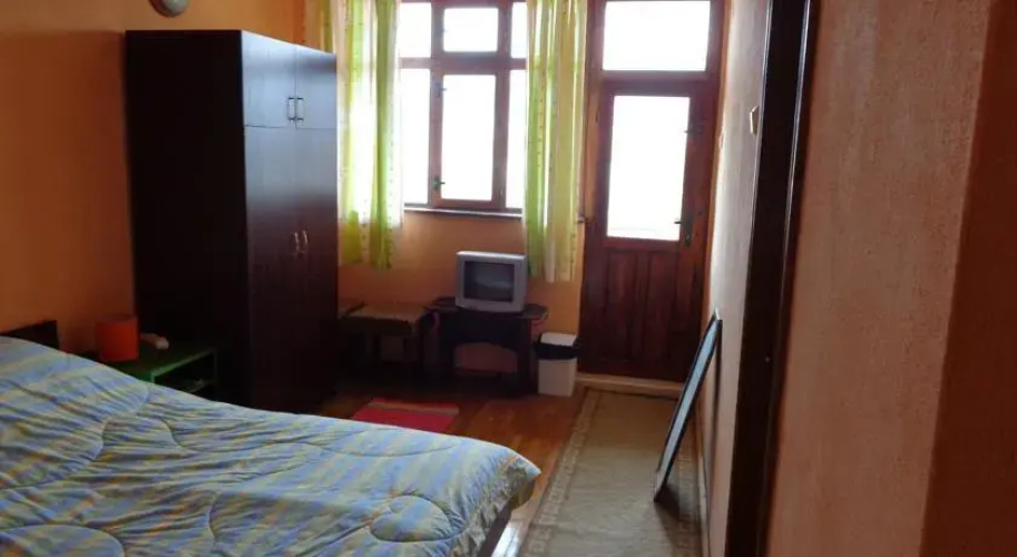 Jus Guest House