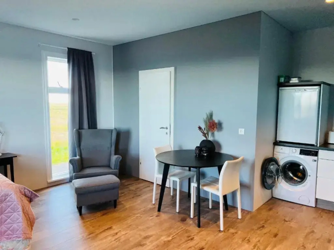 Nyibaer studio apartment