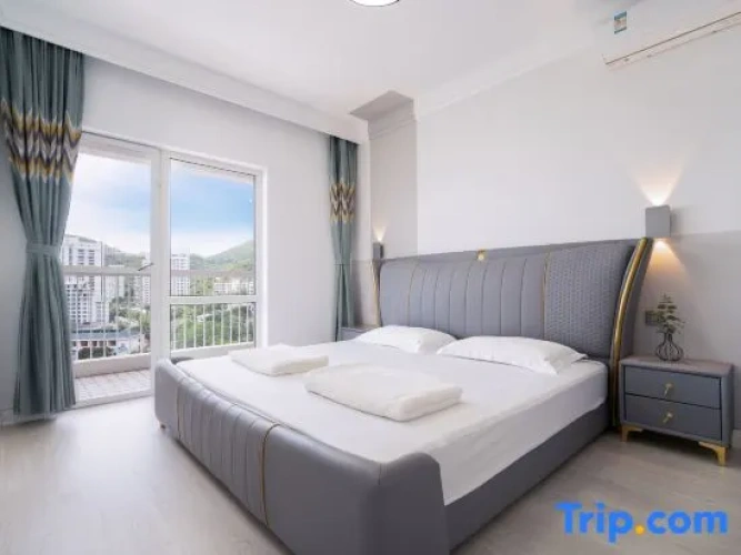 3 Bedrooms Luxury Suite with sea view