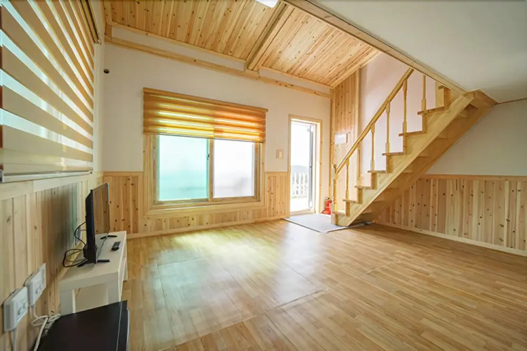 Cheongsando Sunset Pension