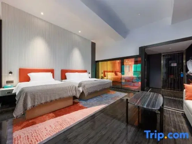 Deluxe Family room