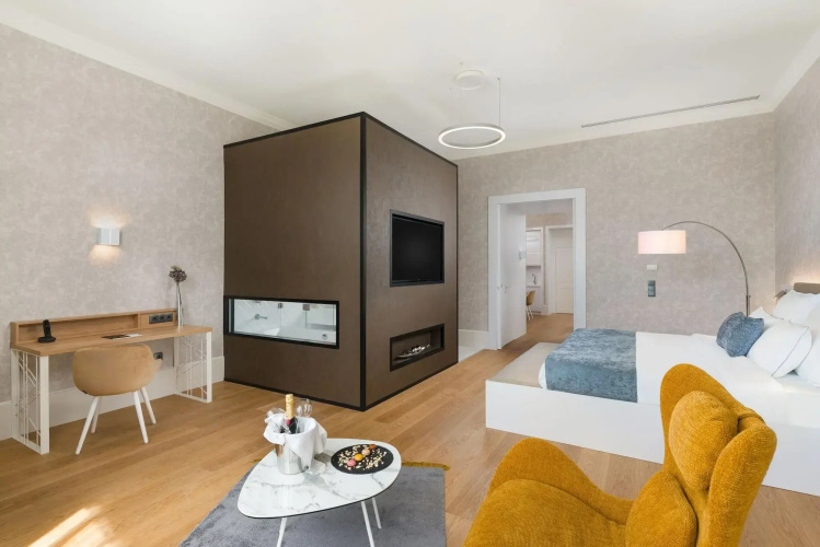 Vision Hotel
