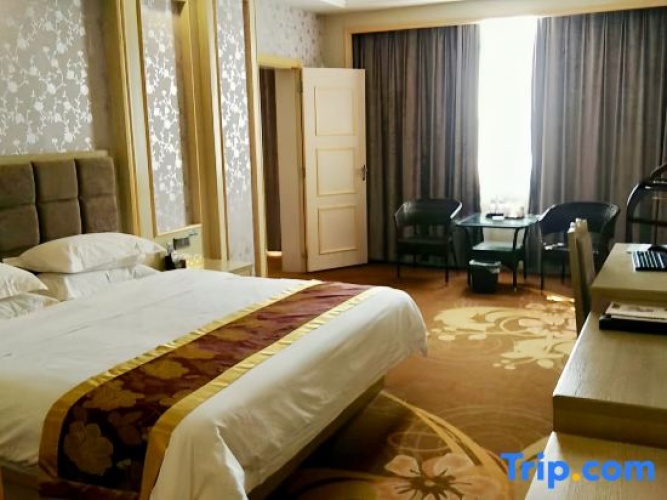Deluxe Double Suite