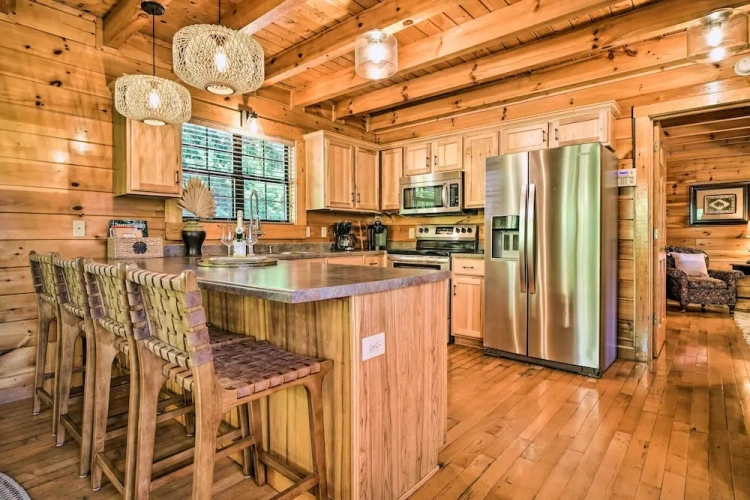 3 Bedrooms Cottage
