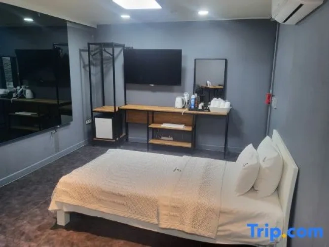 Twin Suite