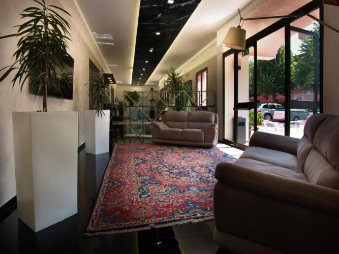 Hotel Versailles