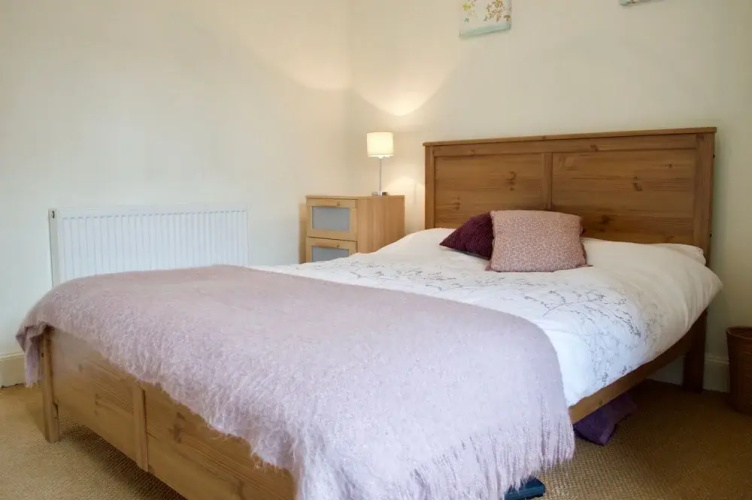 1 Bedroom Flat In Meadowbank
