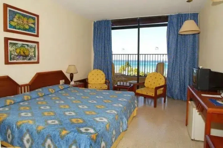 2 Bedrooms Standard Double room with garden view