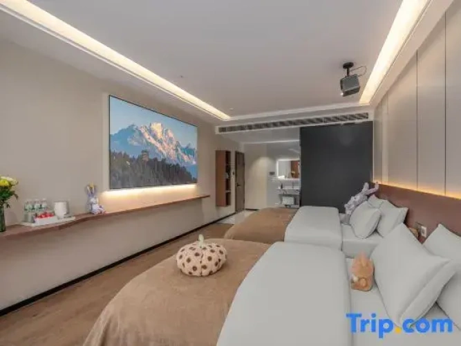 Standard Family room