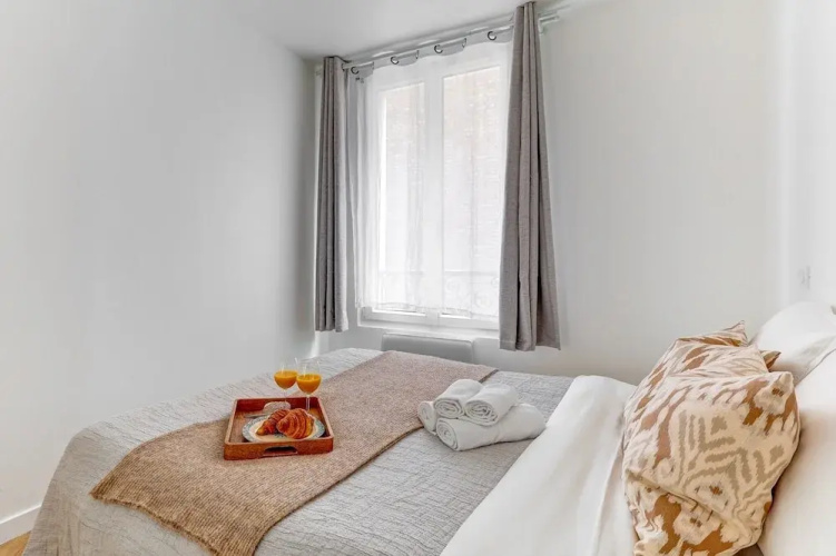 Bright 1BR Near Seine & Eiffel Tower