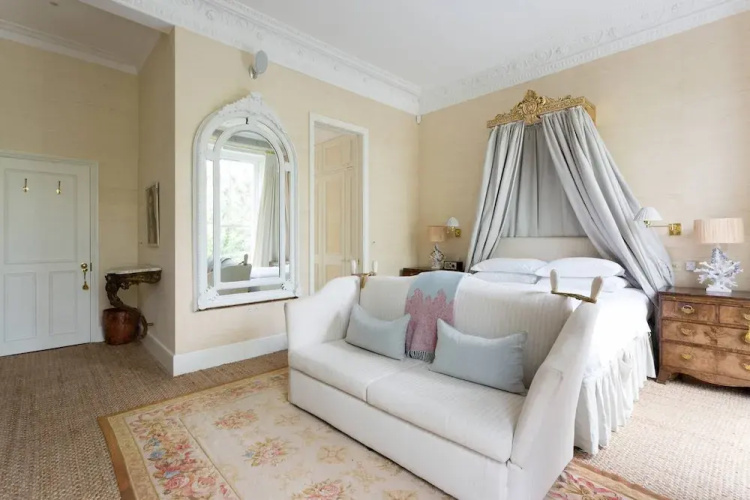 Brunswick Gardens II by Onefinestay