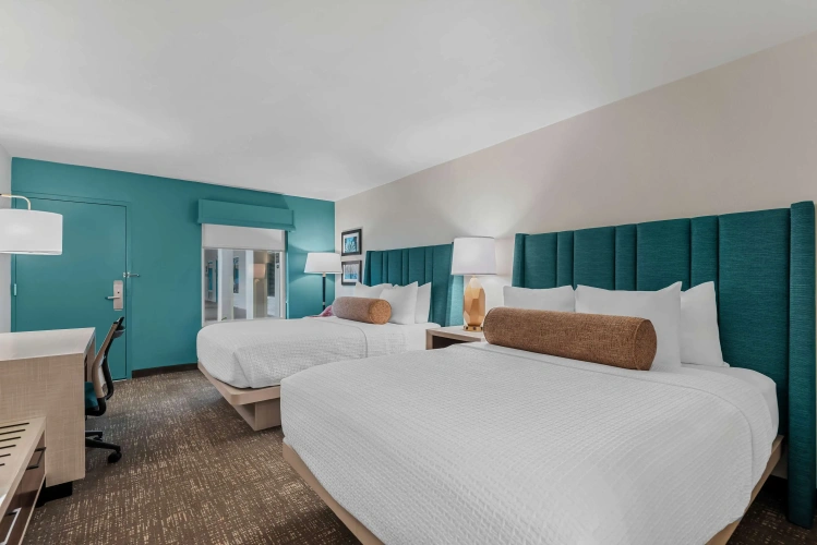 Standard Quadruple room