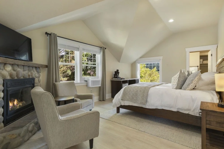 Comfort Double room with partial ocean view