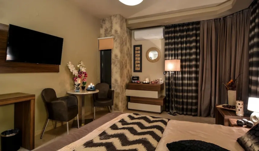 Standard Double room with city view