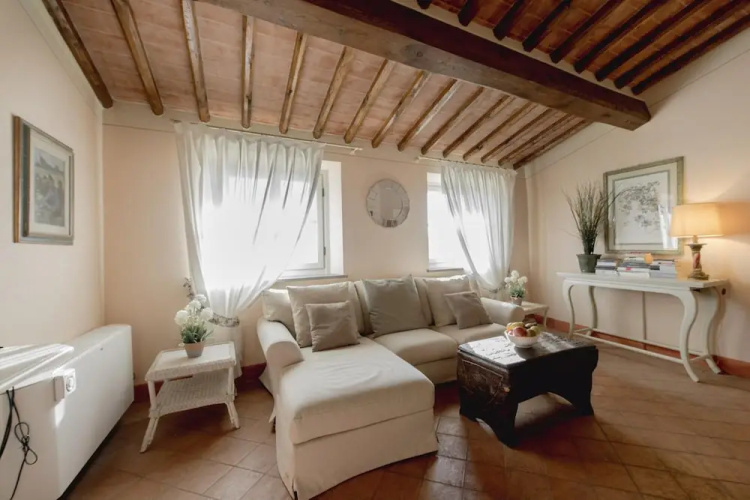 Anna Farmhouse Apartment in Wine Resort in Lucca