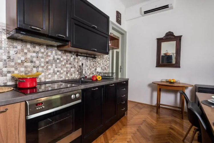 4 Bedroom Apartment