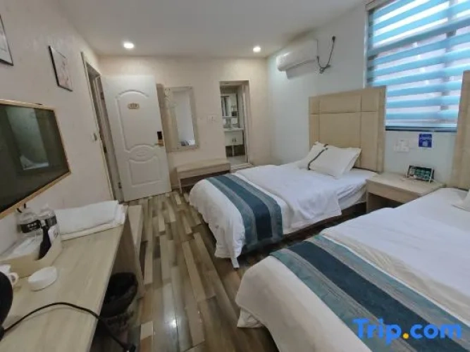 Standard Twin Family room