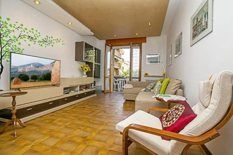 Apartment with balcony