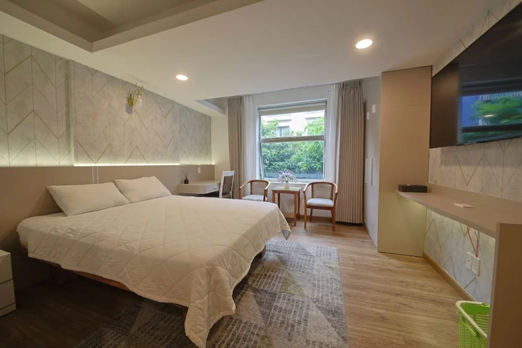 Deluxe Apartment
