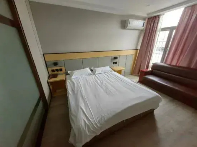 Xinjia Hotel