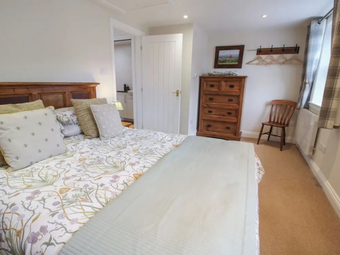 Moorhen Cottage