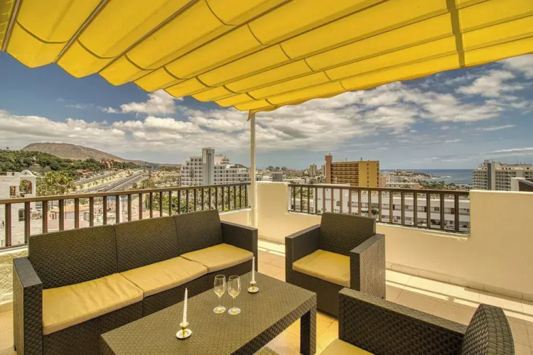 Apartment - Sleeps 4 - Jacuzzi - Terrace - Pool