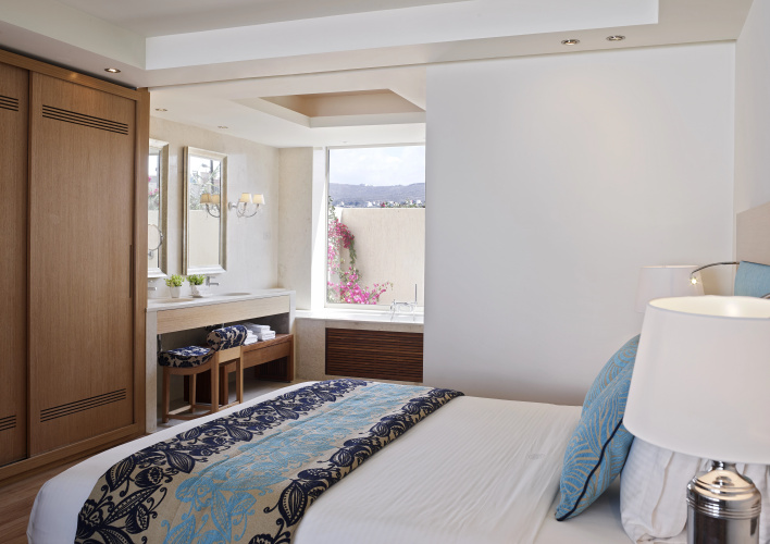 Knossos Beach Bungalows Suites Resort & Spa